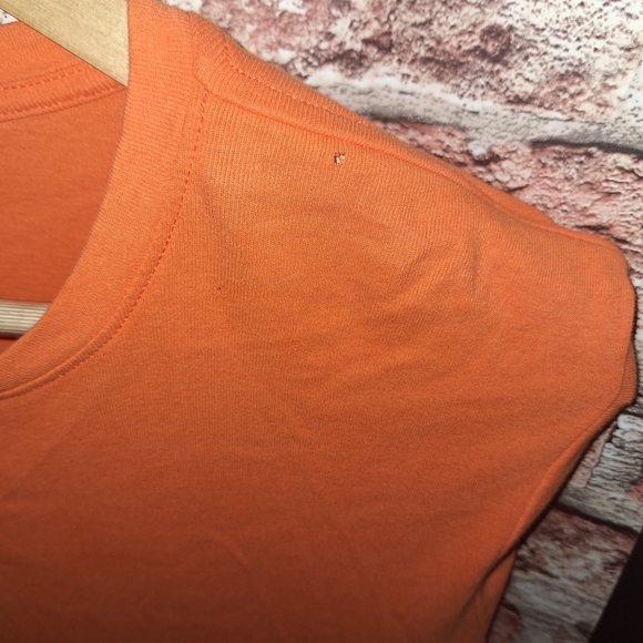FRAME Rolled Muscle Shirt in Color Orange Crush 🍊 - Picture 7 of 16